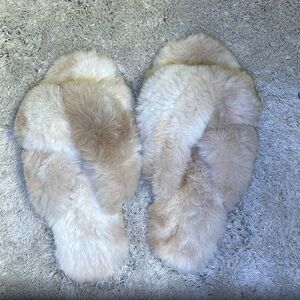 Lemon fluffy slipper sandals